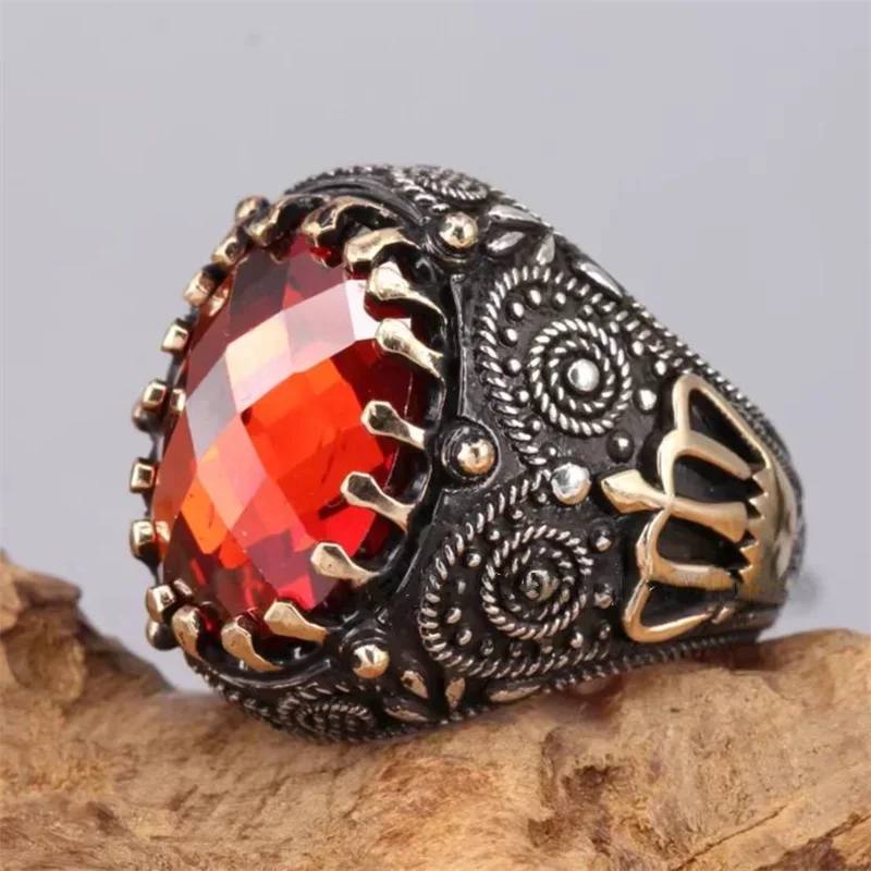 Inlaid Red Emerald Men's Ring